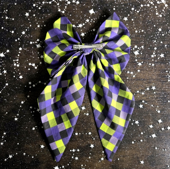 Custom Purple & Green Checkered Sailor Bow - Picture 2 of 2